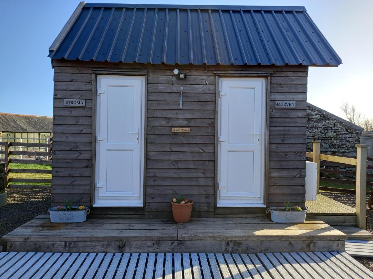 Hillside Camping Pods And Shepherd'S Hut Wick  Exterior foto